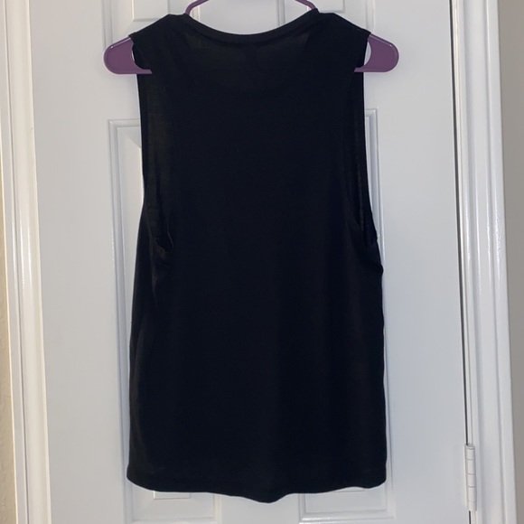 Cut off active gym top Sz L - Picture 3 of 5